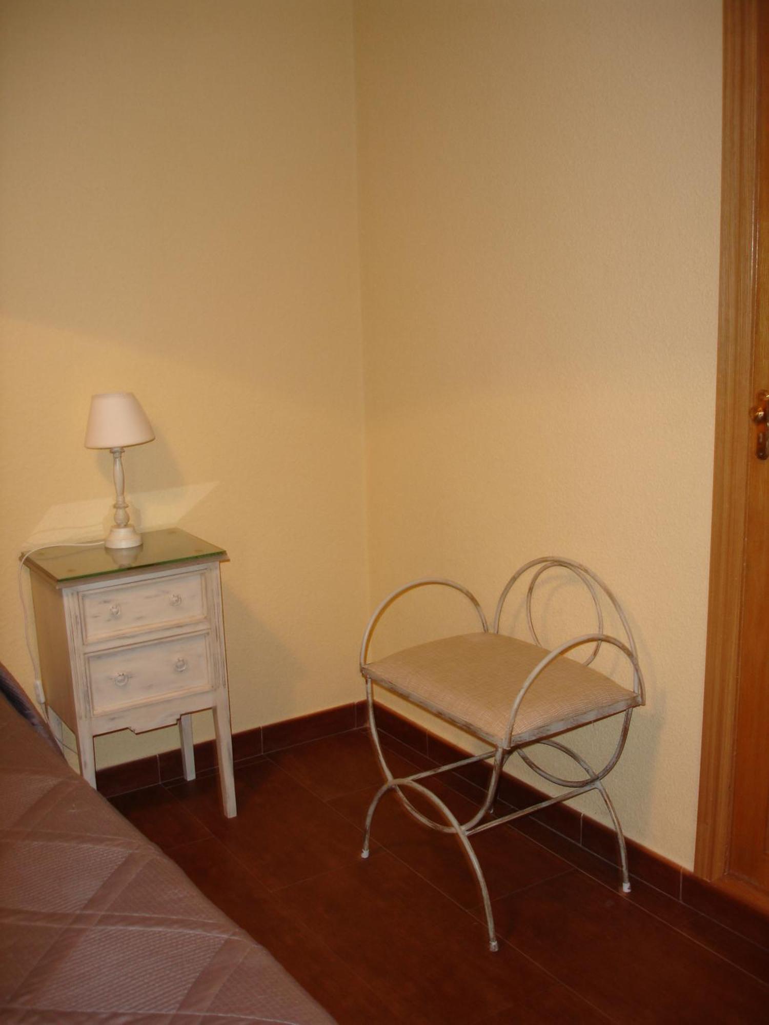 Hostal Puerta Bonita Madrid Esterno foto